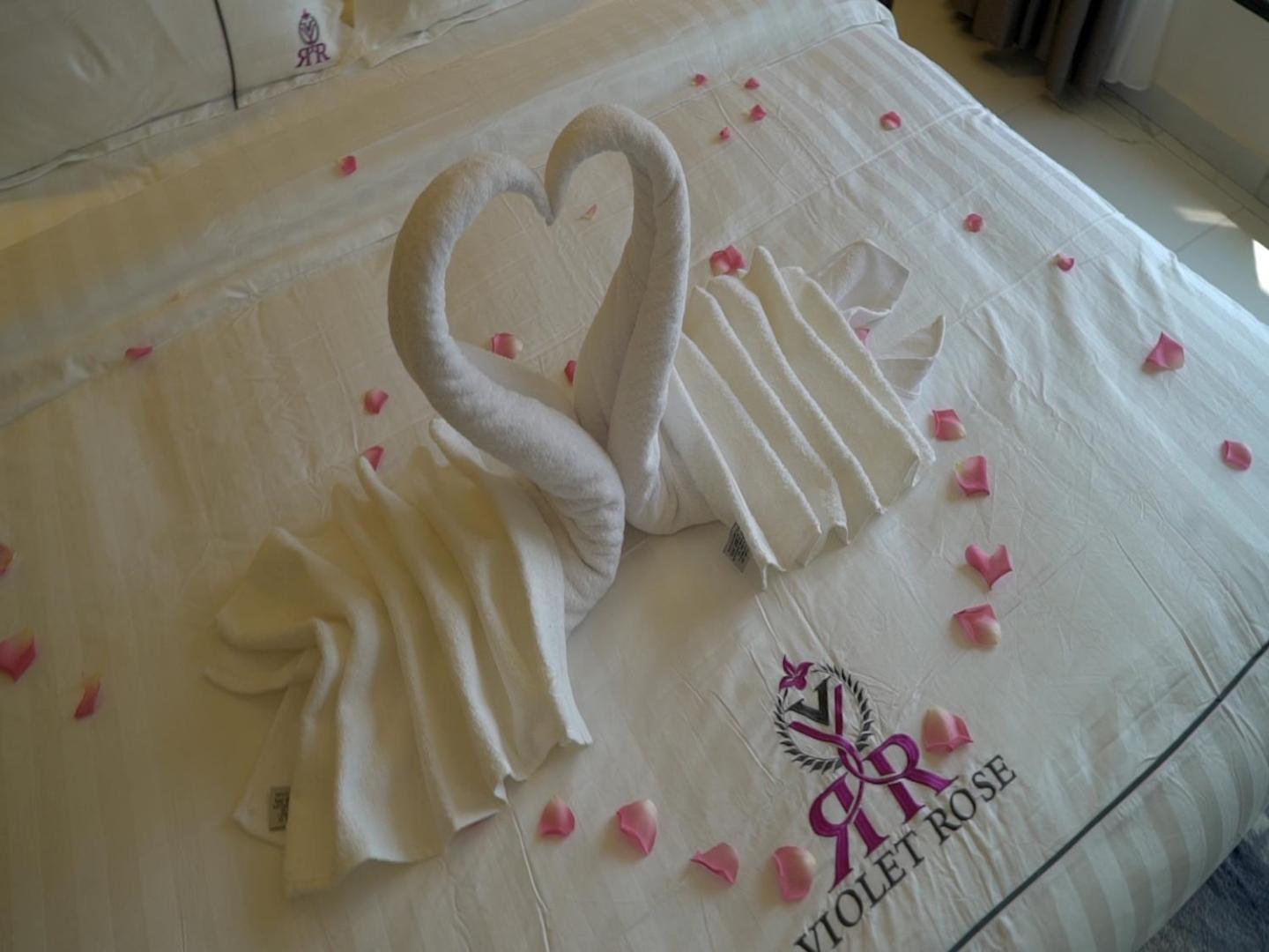 Violet Rose Aprit Hotel เจดดาห์ ภายนอก รูปภาพ