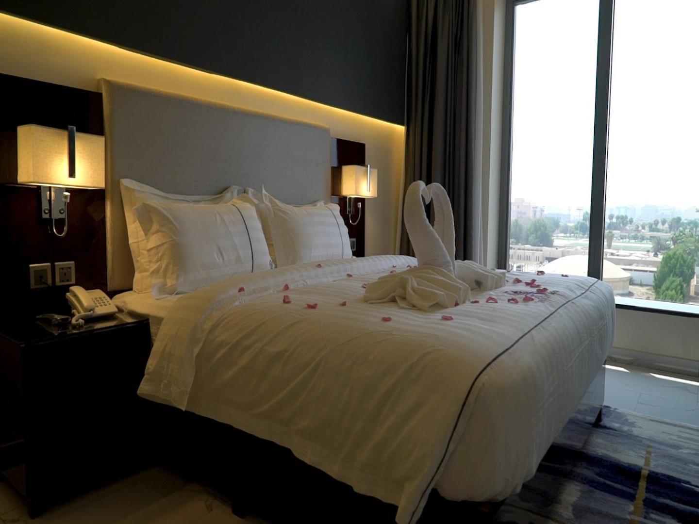 Violet Rose Aprit Hotel เจดดาห์ ภายนอก รูปภาพ