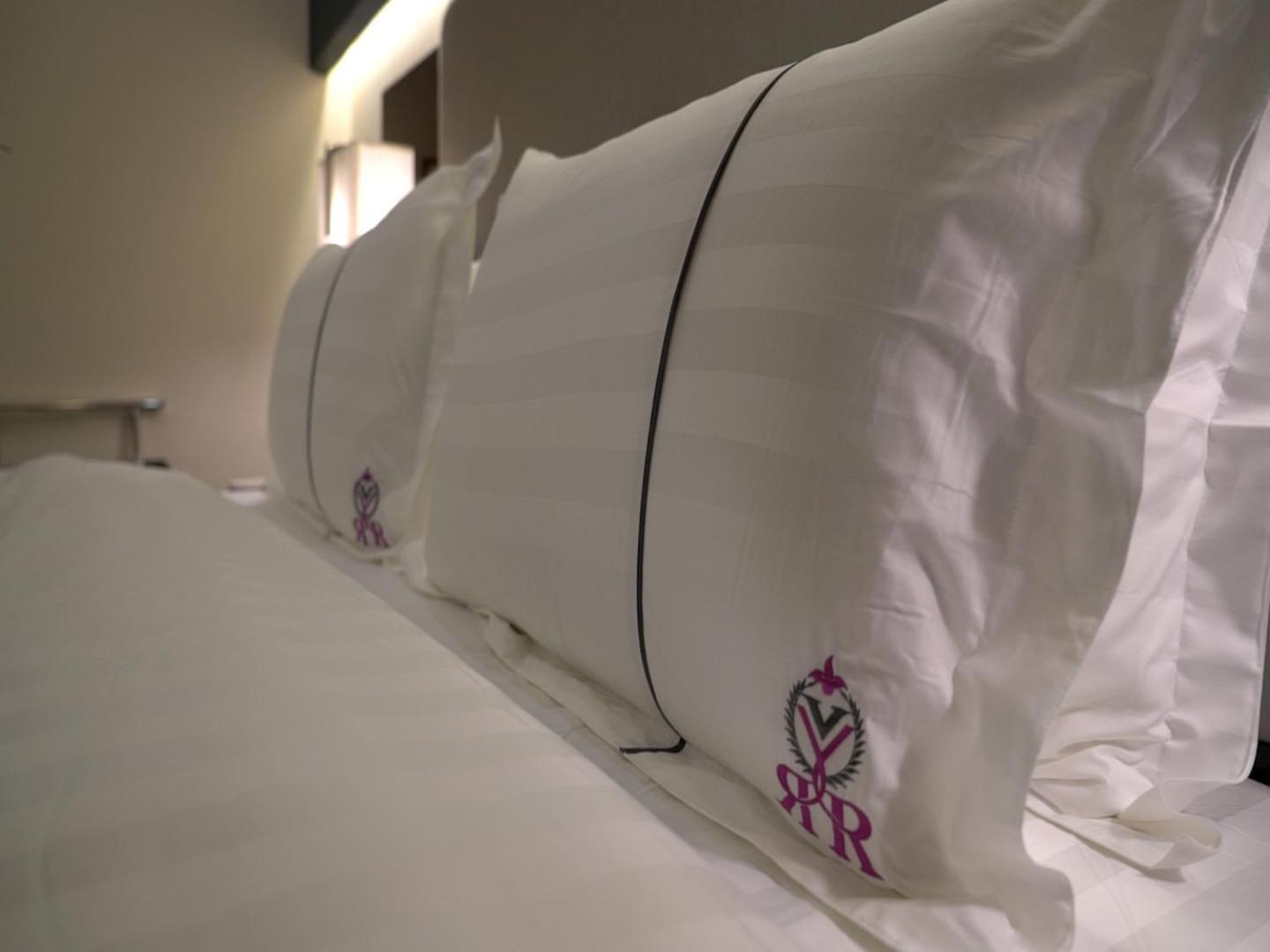 Violet Rose Aprit Hotel เจดดาห์ ภายนอก รูปภาพ